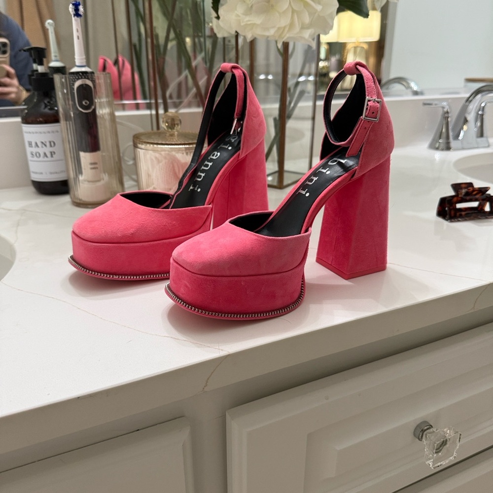 Gianni Bini Pink Suede Platform Block Heel Pumps
